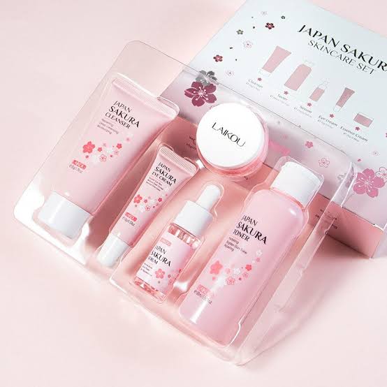 Laikou Japan Sakura Skincare Set (5 Pcs) Combo